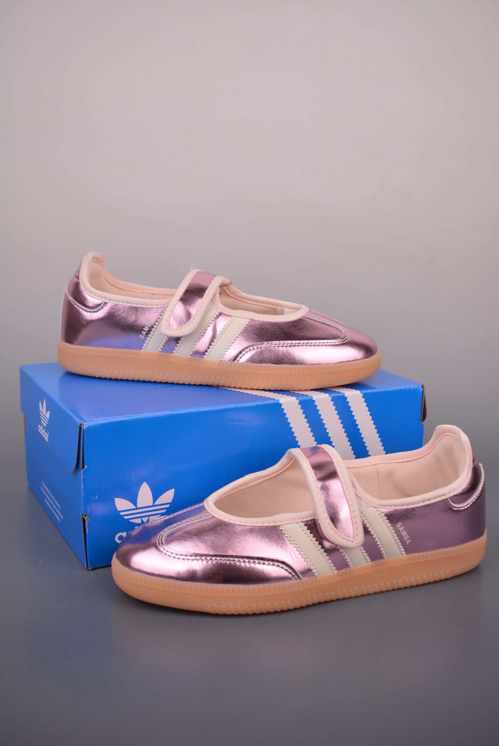 Wmns 2